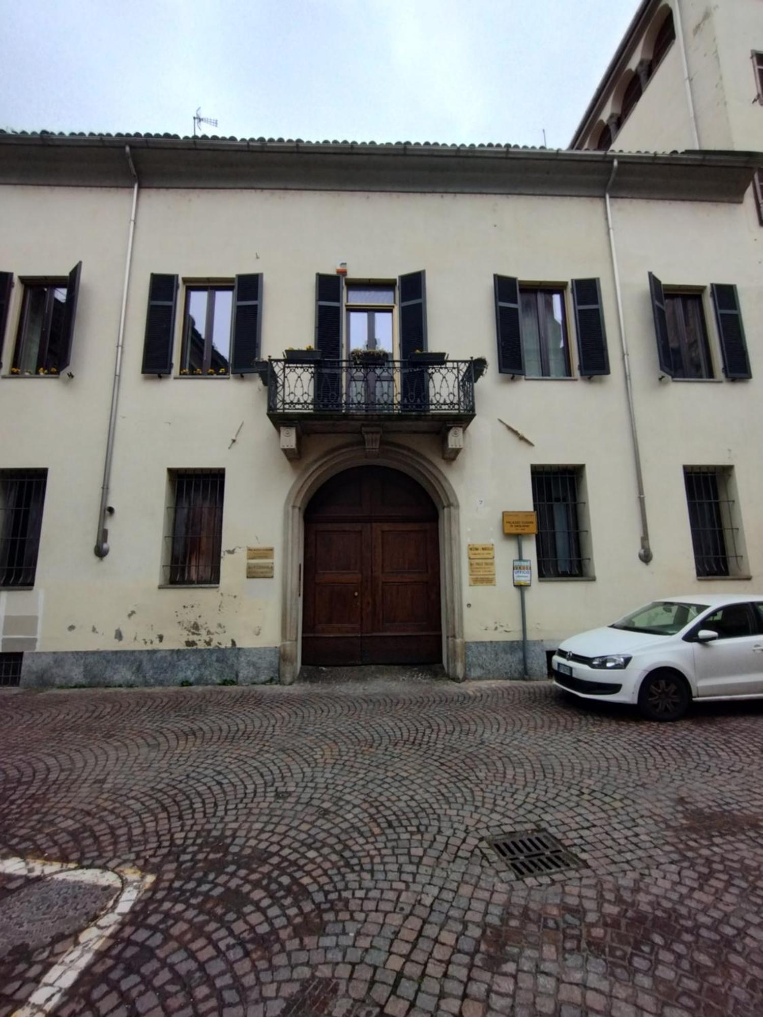 Palazzo Cusani Charming Rooms فيرتشيلي المظهر الخارجي الصورة
