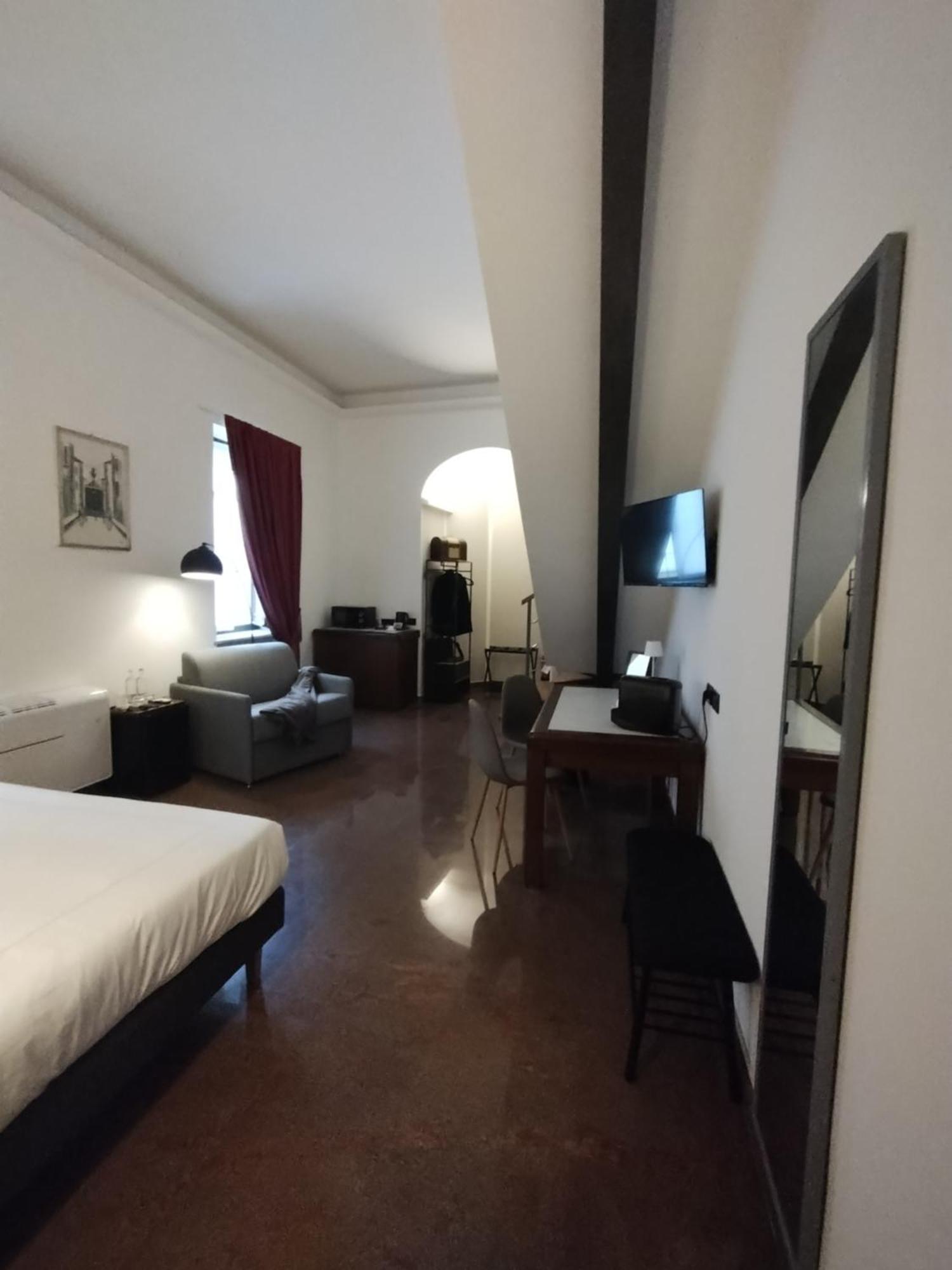 Palazzo Cusani Charming Rooms فيرتشيلي المظهر الخارجي الصورة