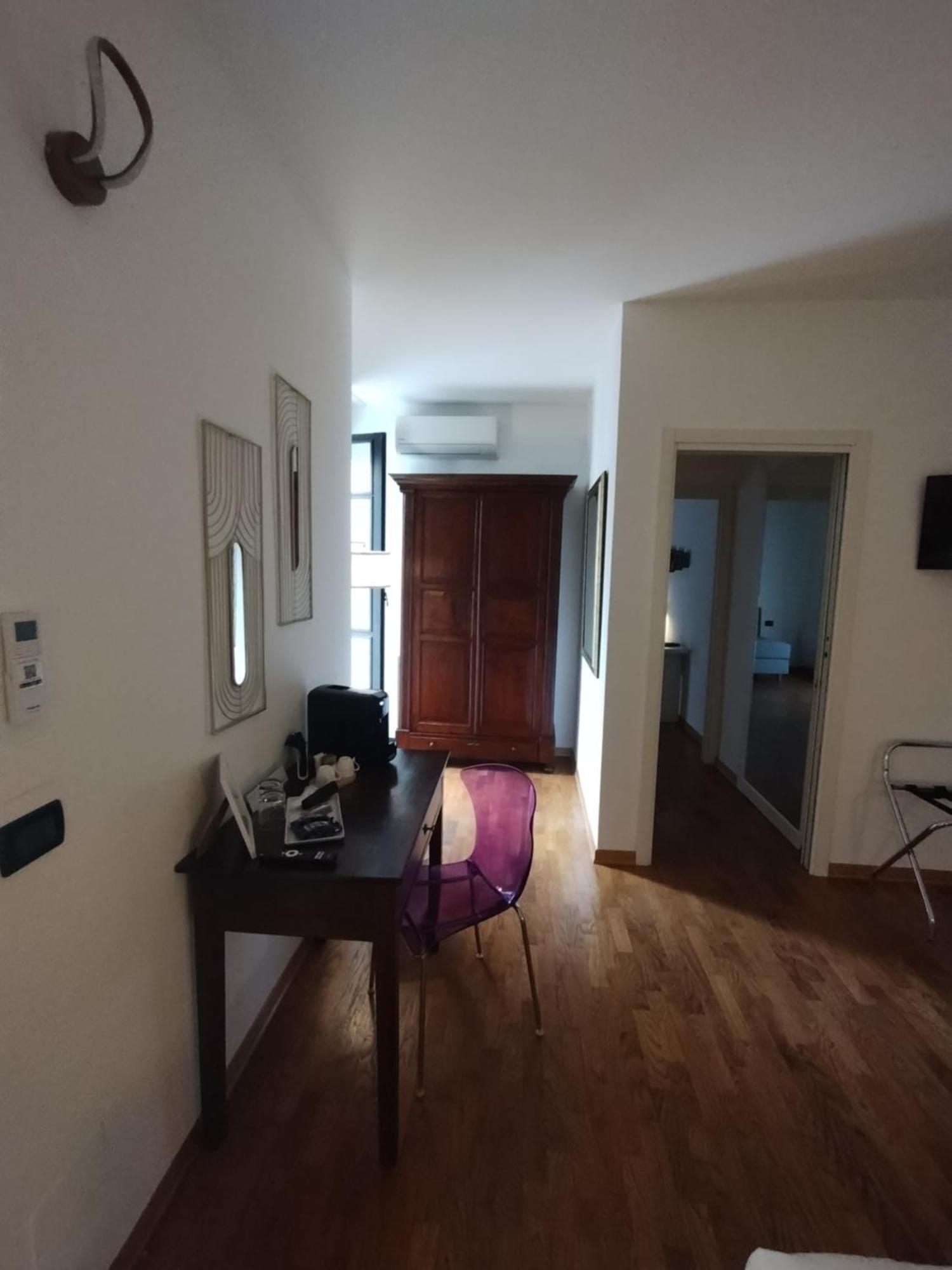 Palazzo Cusani Charming Rooms فيرتشيلي المظهر الخارجي الصورة
